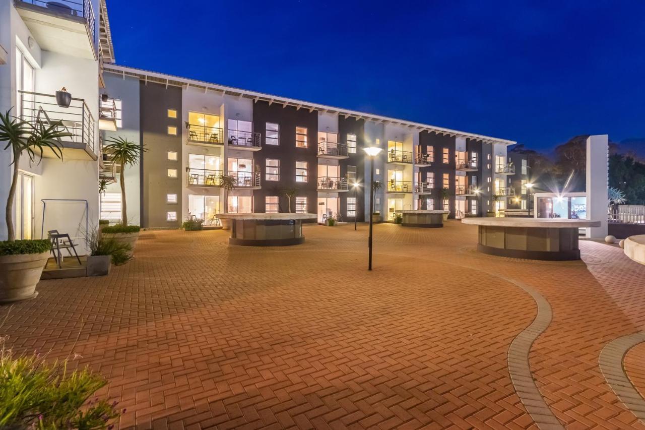 Wink Aparthotel Quiver Tree Stellenbosch Bagian luar foto