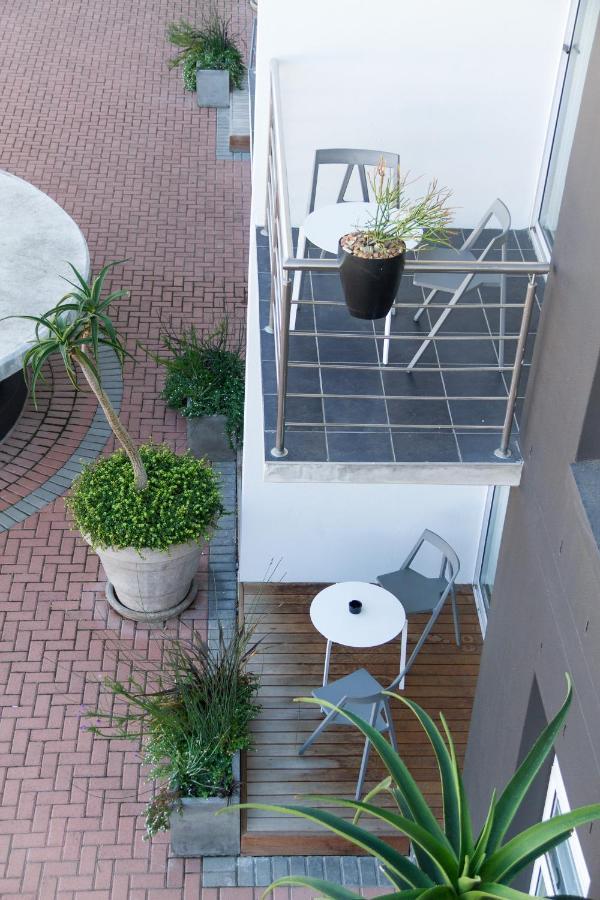 Wink Aparthotel Quiver Tree Stellenbosch Bagian luar foto