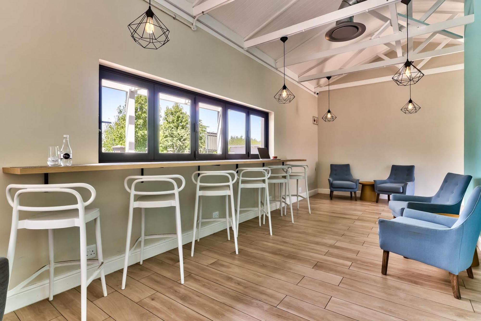 Wink Aparthotel Quiver Tree Stellenbosch Bagian luar foto