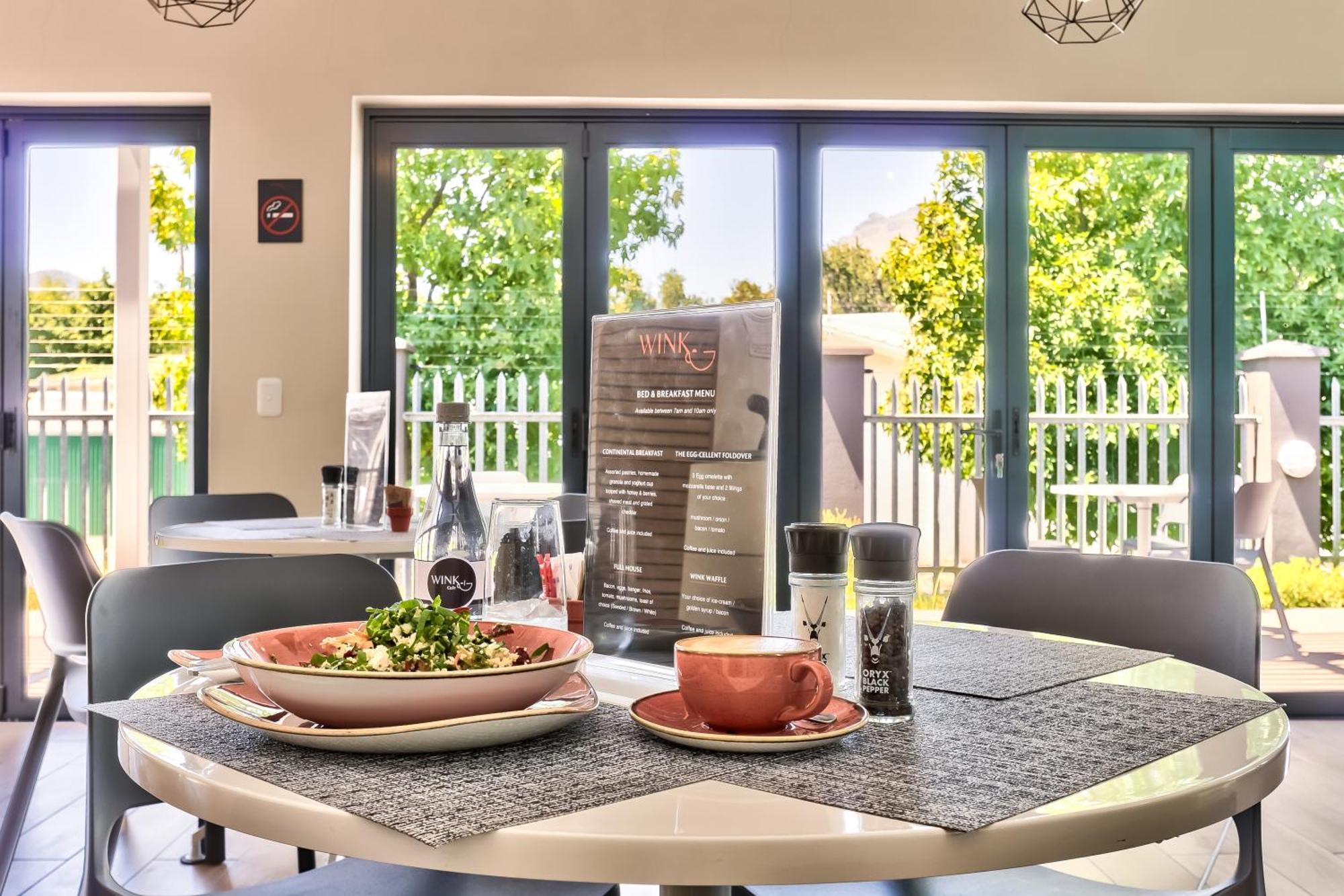 Wink Aparthotel Quiver Tree Stellenbosch Bagian luar foto